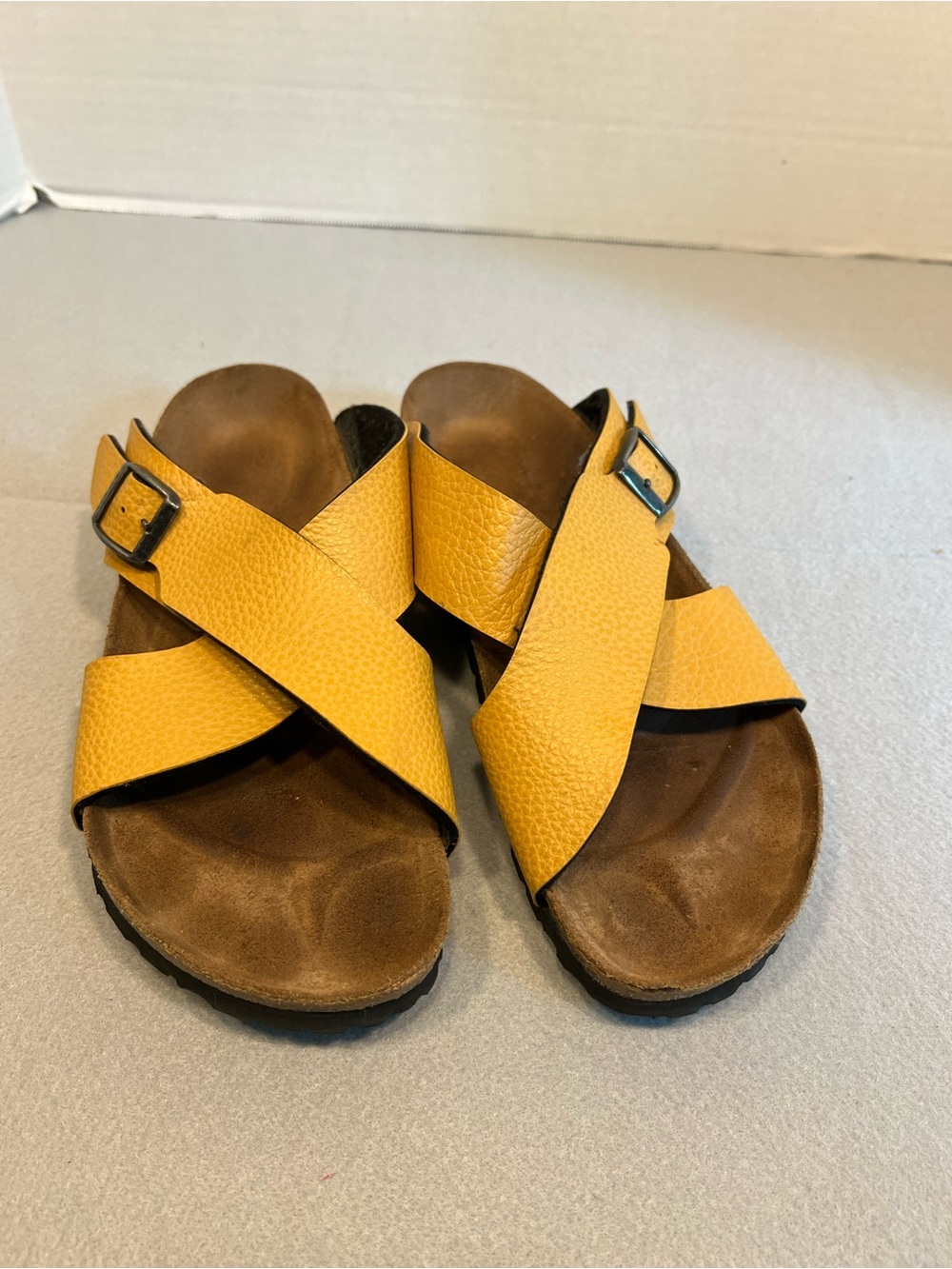 Birkis by Birkenstock Tan Leather Cross Strap Sandals Womens US 9